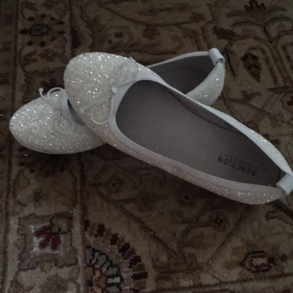 Dress shoes